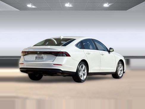 Used 2024 Honda Accord LX image 9