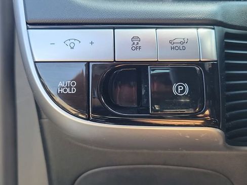 Used 2024 Hyundai Ioniq 5 SEL image 19