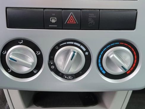 Used 2006 Chrysler PT Cruiser image 24