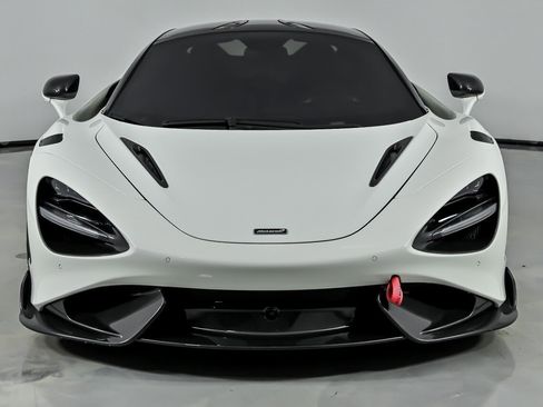 Used 2021 McLaren 765LT image 9