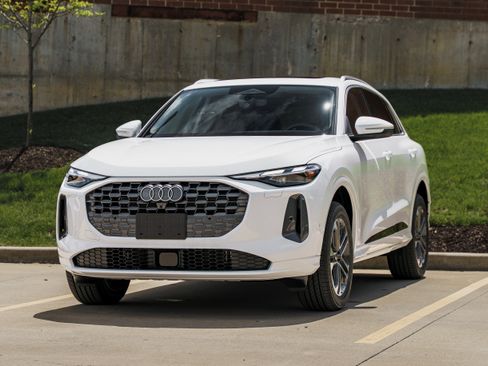 New 2026 Audi Q5 Premium image 7