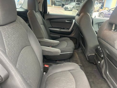 Used 2012 GMC Acadia SLE image 28