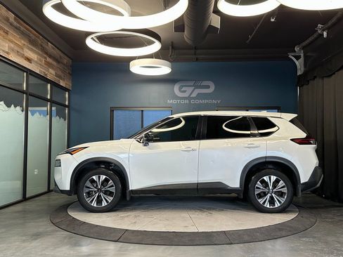 Used 2021 Nissan Rogue SV FWD image 6