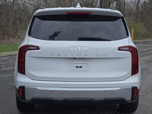 Used 2024 Kia Telluride LX image 14