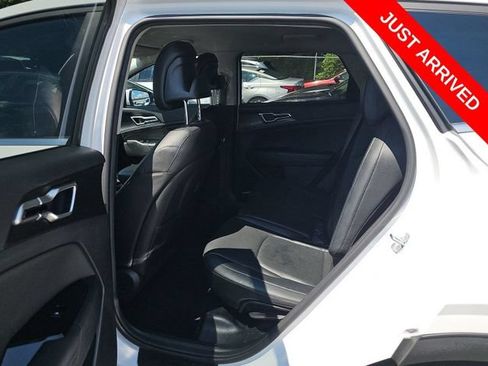 Used 2023 Kia Sportage EX FWD image 7