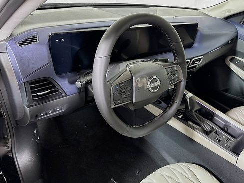 New 2026 Nissan Sentra SL w/ Floor Mat Package FWD image 9