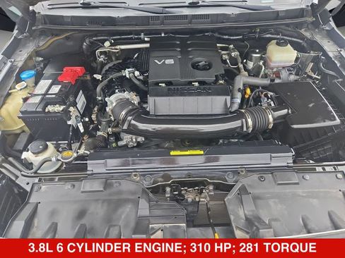 Used 2023 Nissan Frontier SV w/ Technology Package RWD image 13