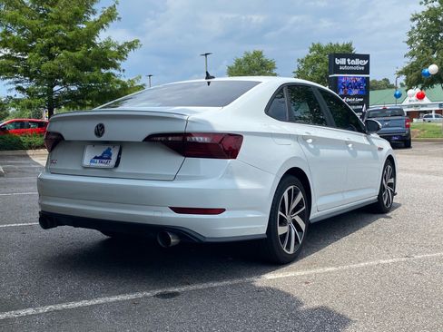 Used 2021 Volkswagen Jetta GLI FWD image 4