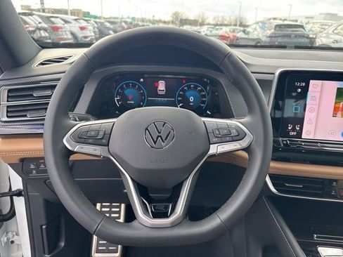 New 2026 Volkswagen Atlas Cross Sport SEL R-Line AWD/4WD image 16