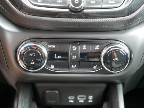 Used 2023 Chevrolet TrailBlazer LT w/ Convenience Package AWD/4WD image 23