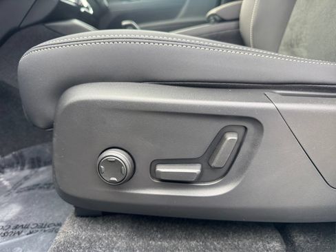 Certified 2023 Volvo XC40 Recharge Plus w/ Protection Package Premier AWD/4WD image 12