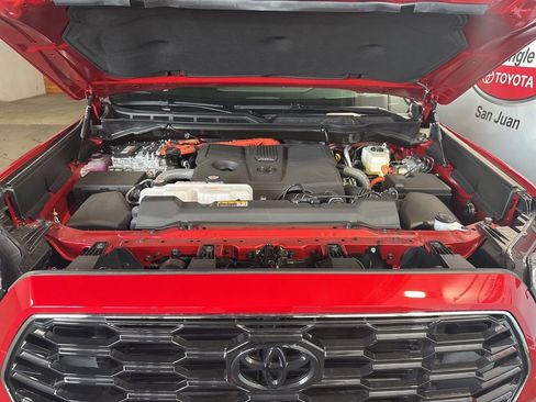 Used 2025 Toyota Sequoia Platinum AWD/4WD image 53