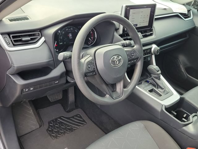 Used 2025 Toyota RAV4 XLE w/ Convenience Package FWD image 17