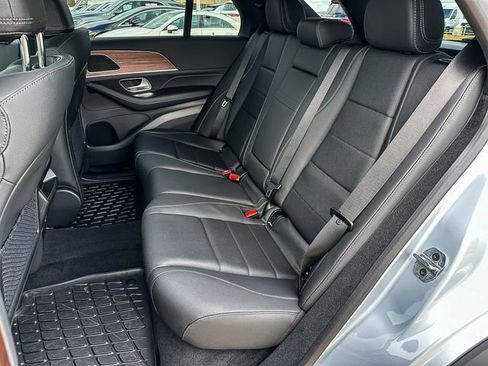 Used 2025 Mercedes-Benz GLE 350 4MATIC image 18