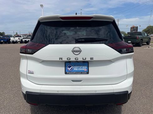Certified 2025 Nissan Rogue S FWD image 6