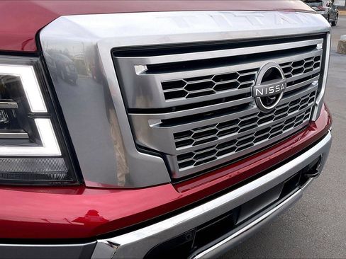 Used 2024 Nissan Titan Platinum Reserve w/ Moonroof Package image 30