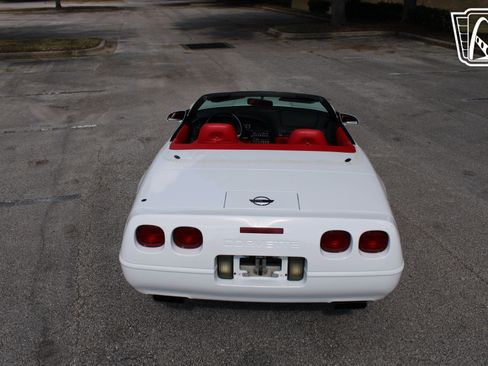 Used 1995 Chevrolet Corvette Convertible RWD image 22