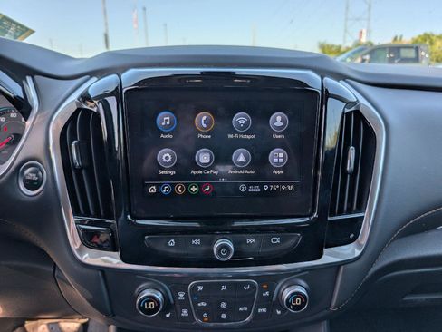 Used 2020 Chevrolet Traverse LT w/ LPO, Floor Liner Package AWD/4WD image 15