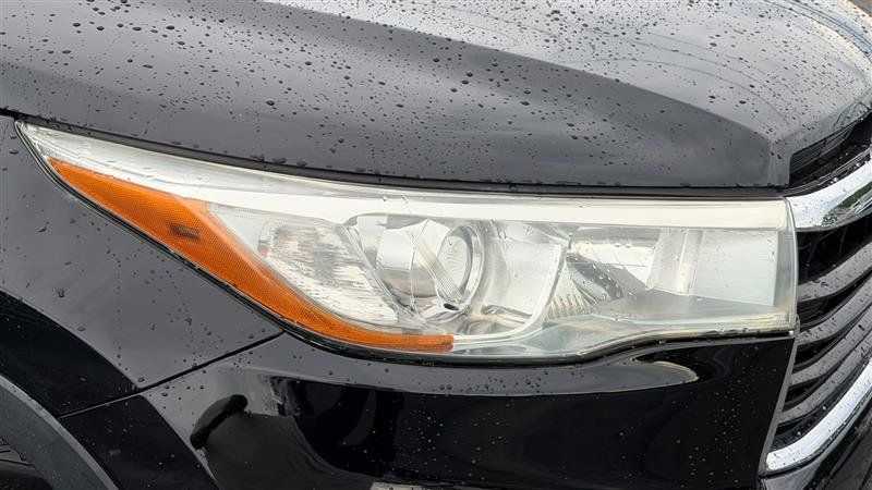 Used 2015 Toyota Highlander Limited Platinum AWD/4WD image 6