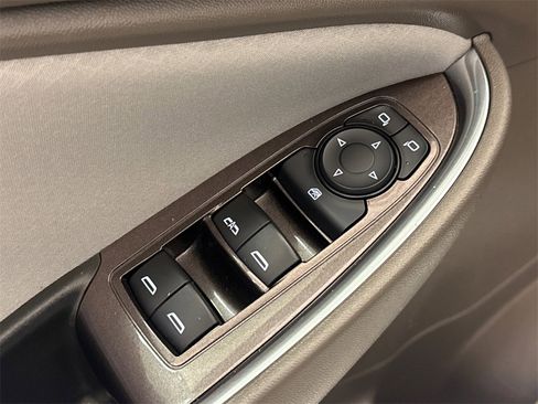 Used 2021 Chevrolet Malibu LT image 19