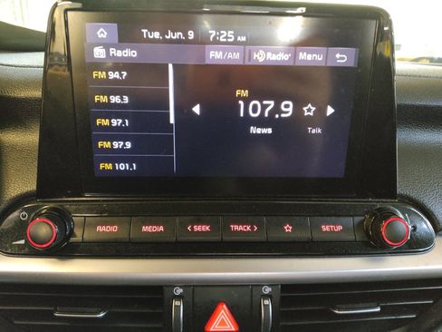 Used 2023 Kia Forte LXS FWD image 25