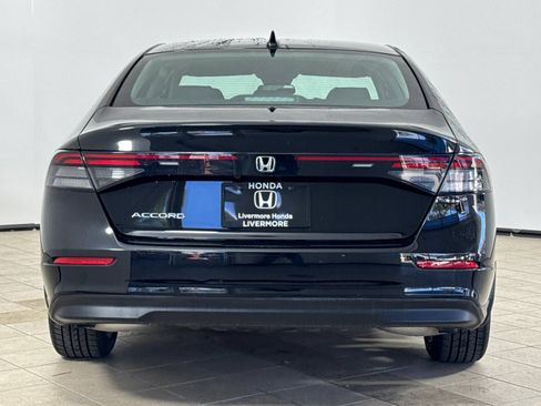 Used 2024 Honda Accord EX image 5
