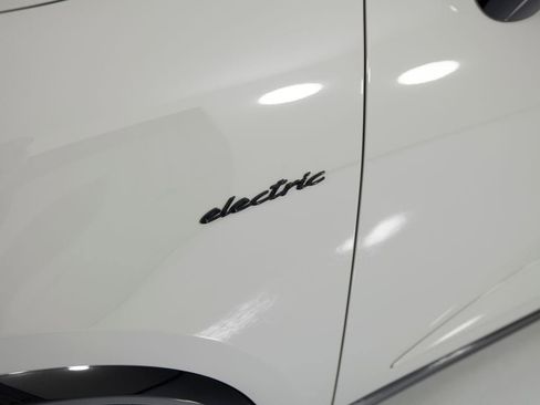New 2026 Porsche Macan Turbo Electric AWD/4WD image 41