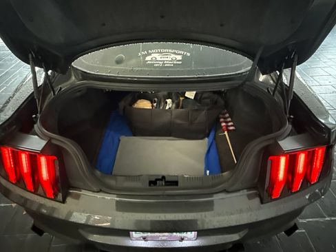 Used 2020 Ford Mustang GT RWD image 16