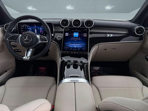Used 2026 Mercedes-Benz GLC 300 image 13