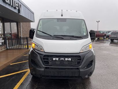 New 2025 RAM ProMaster 3500 w/ Premium Convenience Group