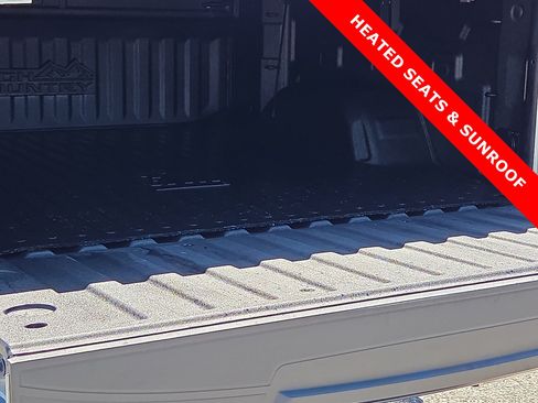 Used 2023 Chevrolet Silverado 1500 High Country w/ High Country Premium Package AWD/4WD image 9