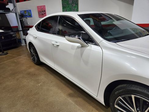 Used 2023 Lexus ES 300h image 44