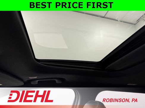 New 2025 Jeep Grand Cherokee L Altitude image 35