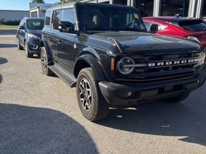 Certified 2025 Ford Bronco Outer Banks