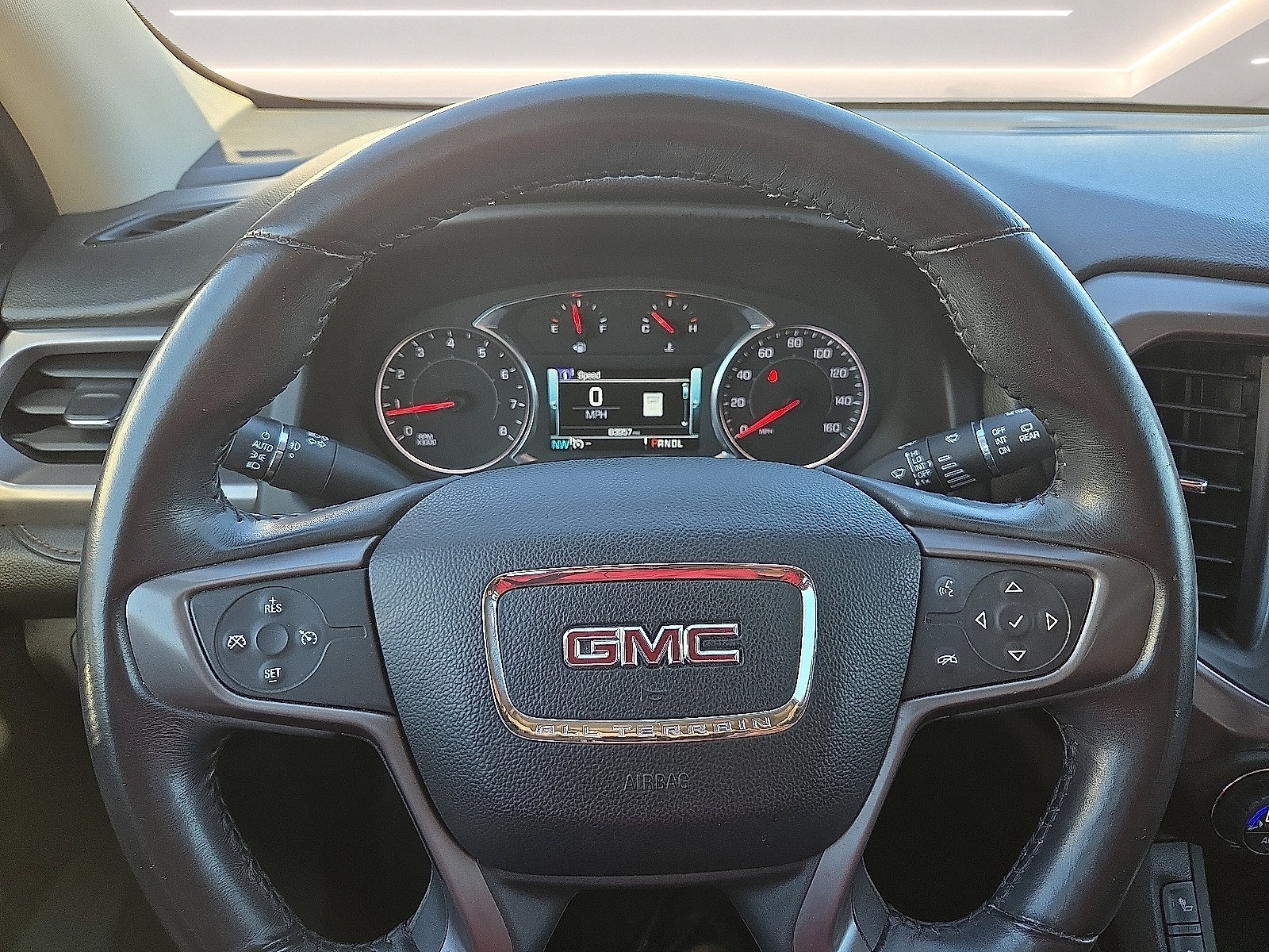 Certified 2017 GMC Acadia SLT AWD/4WD image 4