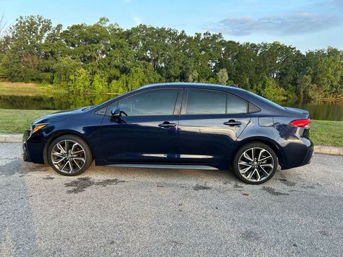 Used 2021 Toyota Corolla SE FWD image 3