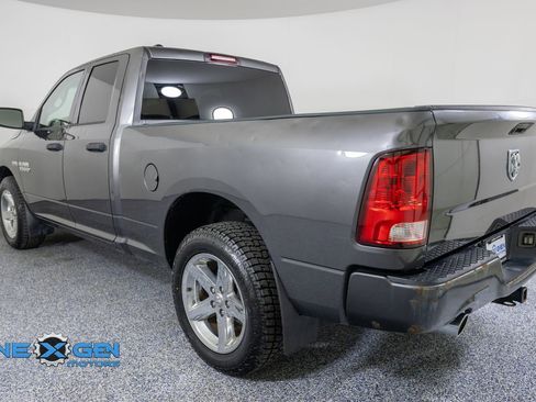 Used 2018 RAM 1500 Express w/ Express Value Package AWD/4WD image 5