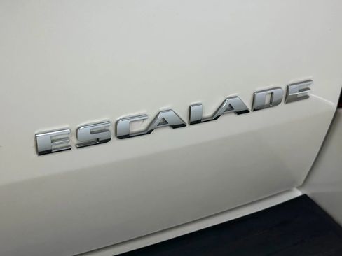 Used 2012 Cadillac Escalade Platinum image 13