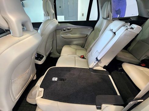 Used 2021 Volvo XC90 T5 Momentum w/ Climate Package image 57