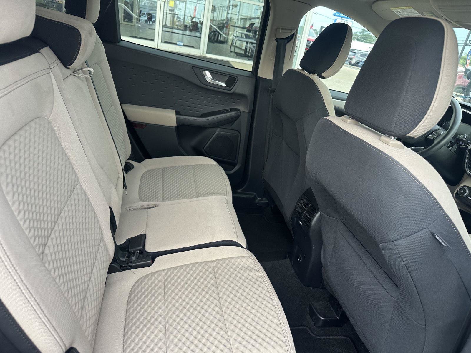 Used 2020 Ford Escape SE FWD image 25