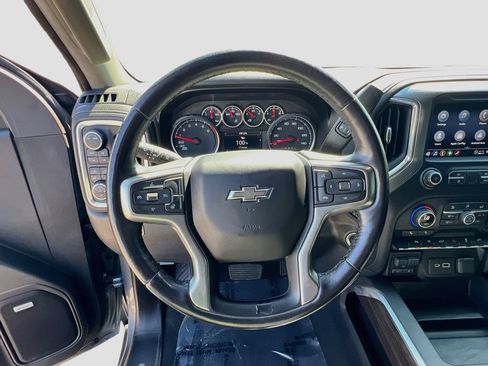 Used 2021 Chevrolet Silverado 1500 LT Trail Boss w/ Convenience Package II AWD/4WD image 11
