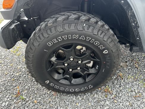 Used 2023 Jeep Wrangler Unlimited w/ Cold Weather Group AWD/4WD image 11