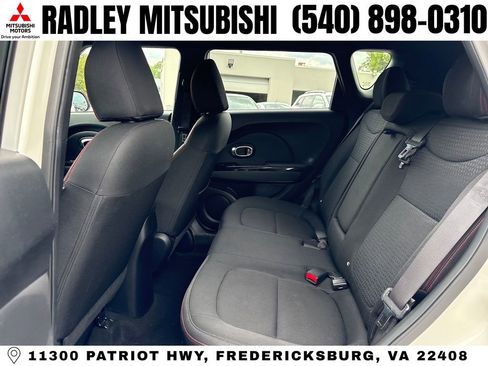 Used 2014 Kia Soul + FWD image 15