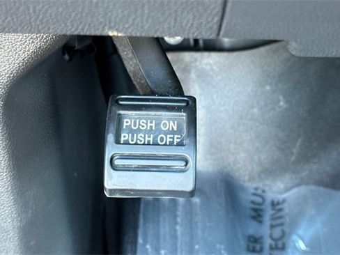 Used 2015 GMC Sierra 1500 2WD Regular Cab image 51