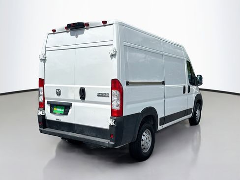 Used 2023 RAM ProMaster 2500 FWD image 10