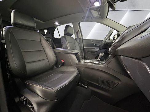 Used 2018 Chevrolet Equinox Premier image 14
