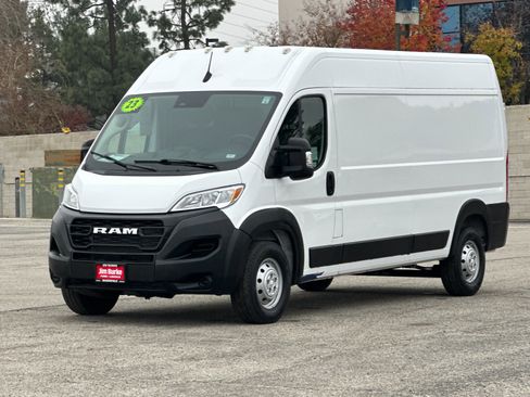 Used 2023 RAM ProMaster 2500 w/ Interior LED Lighting Group image 8