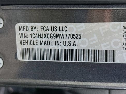 Used 2021 Jeep Wrangler Rubicon AWD/4WD image 31