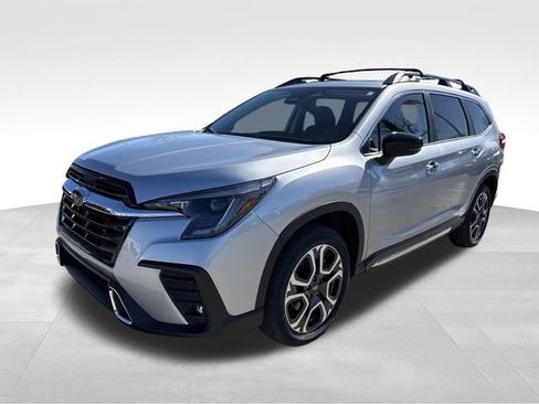 Used 2026 Subaru Ascent Touring AWD/4WD image 9