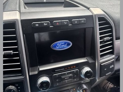Used 2021 Ford F250 Platinum w/ FX4 Off-Road Package AWD/4WD image 1